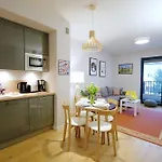 Miejsce Serdecznosci - Sauna, Jacuzzi, Parking Podziemny W Cenie דירה *